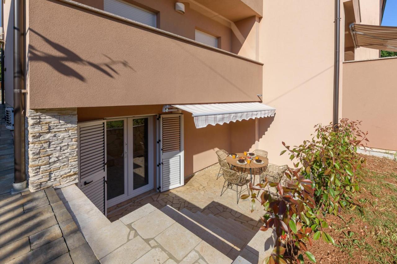 Studio Apartment Mali Медулин Экстерьер фото