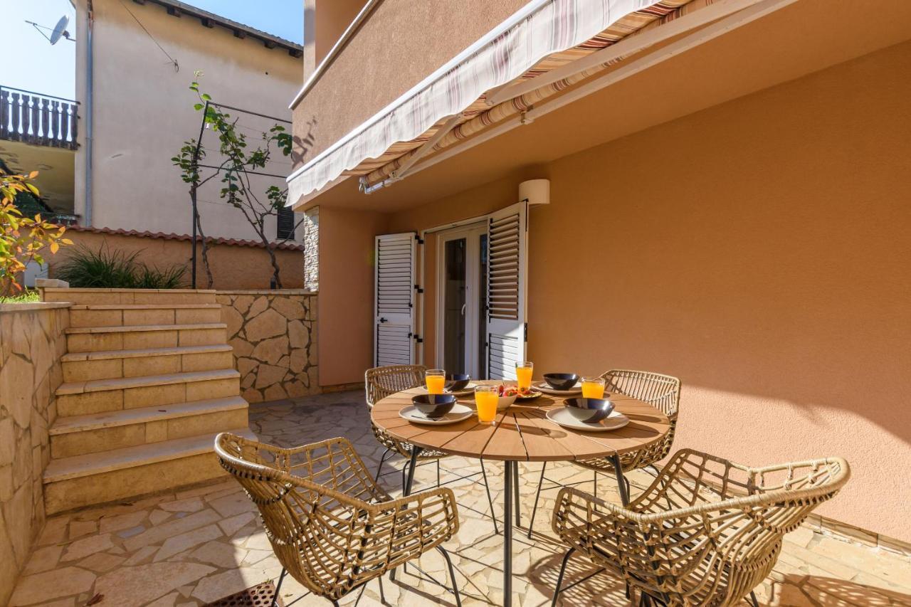 Studio Apartment Mali Медулин Экстерьер фото